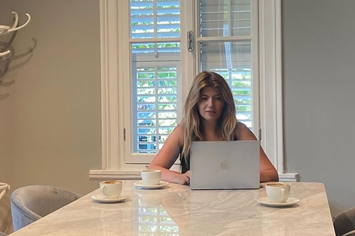 Duygu Kızılkaya Art Gallery’den “Treasures in Büyük Kulüp” Sergisi